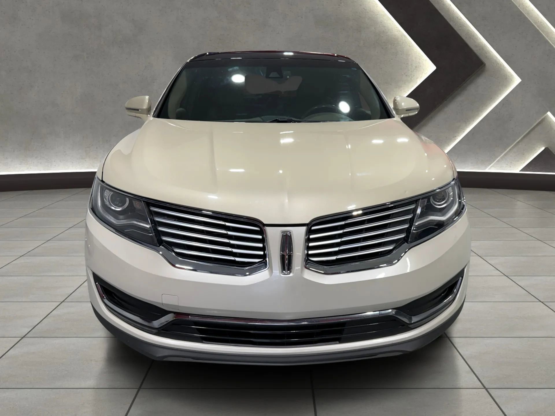 Used 2016 Lincoln MKX Reserve w/ Climate Package AWD/4WD image 8