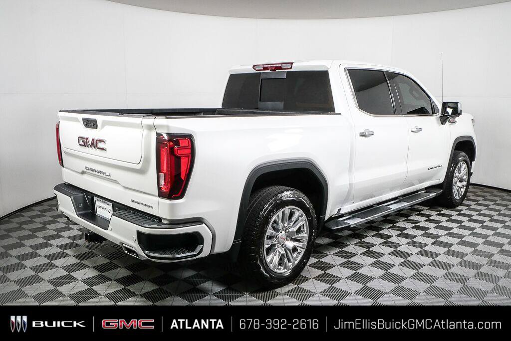 Used 2025 GMC Sierra 1500 Denali w/ Technology Package AWD/4WD image 3
