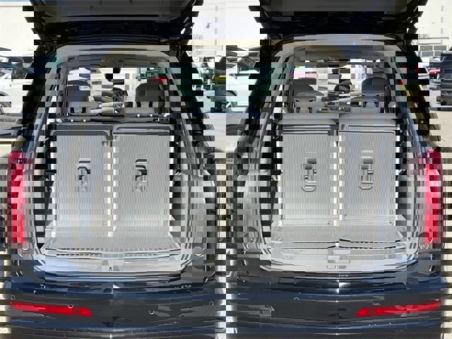 Used 2023 Cadillac XT6 Premium Luxury w/ Technology Package image 32