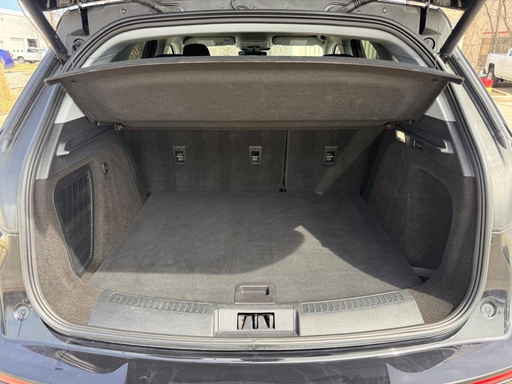 Used 2022 Lincoln Corsair Reserve image 6