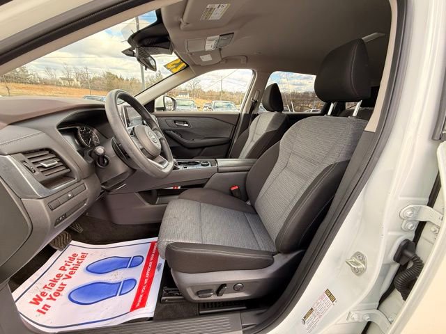 Certified 2023 Nissan Rogue SV image 14