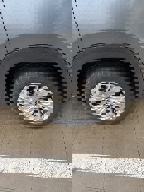 Certified 2023 Volkswagen Atlas SE image 9