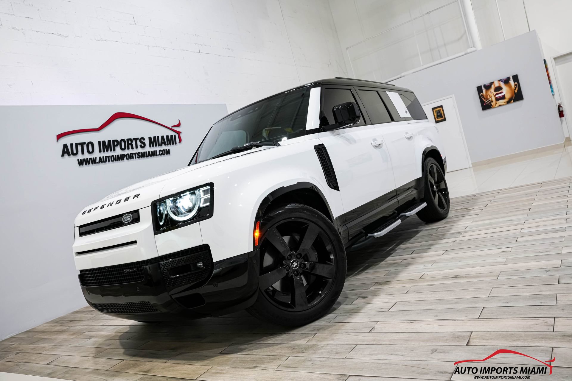 Used 2023 Land Rover Defender 130 X-Dynamic SE image 88