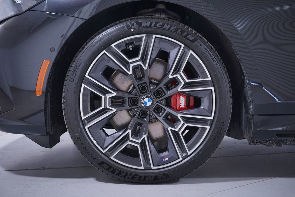 New 2026 BMW i5 eDrive40 w/ M Sport Package image 2