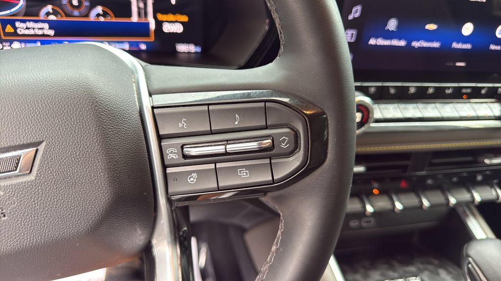 Used 2023 Chevrolet Colorado ZR2 w/ ZR2 Convenience Package III AWD/4WD image 18