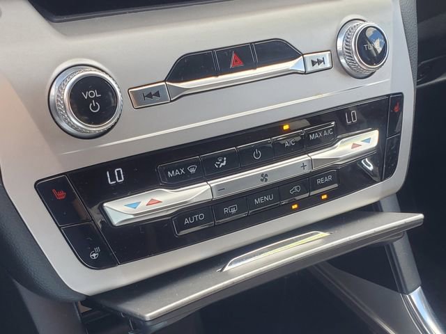 Used 2021 Ford Explorer XLT w/ Equipment Group 202A image 25