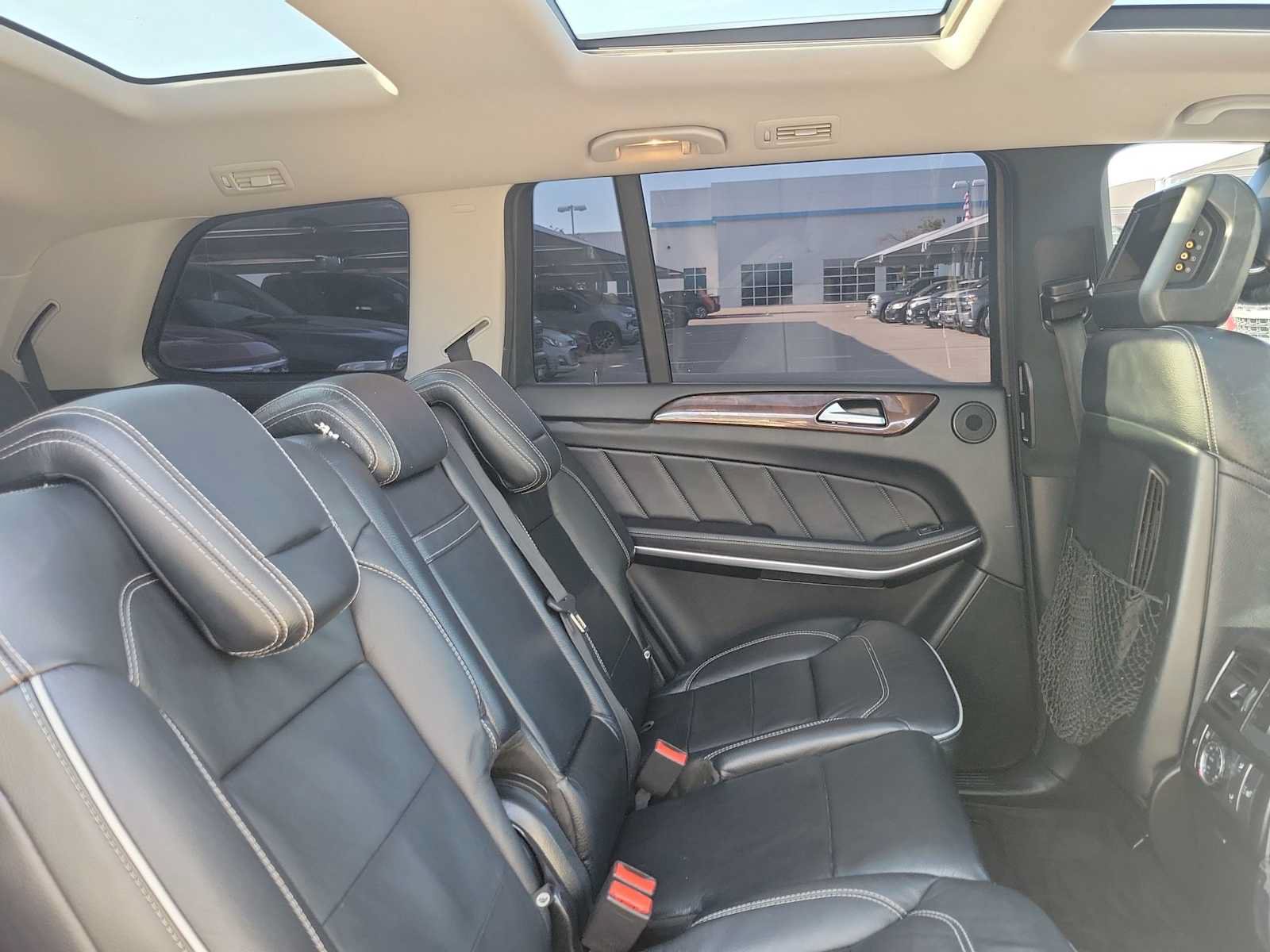 Used 2013 Mercedes-Benz GL 550 4MATIC image 17