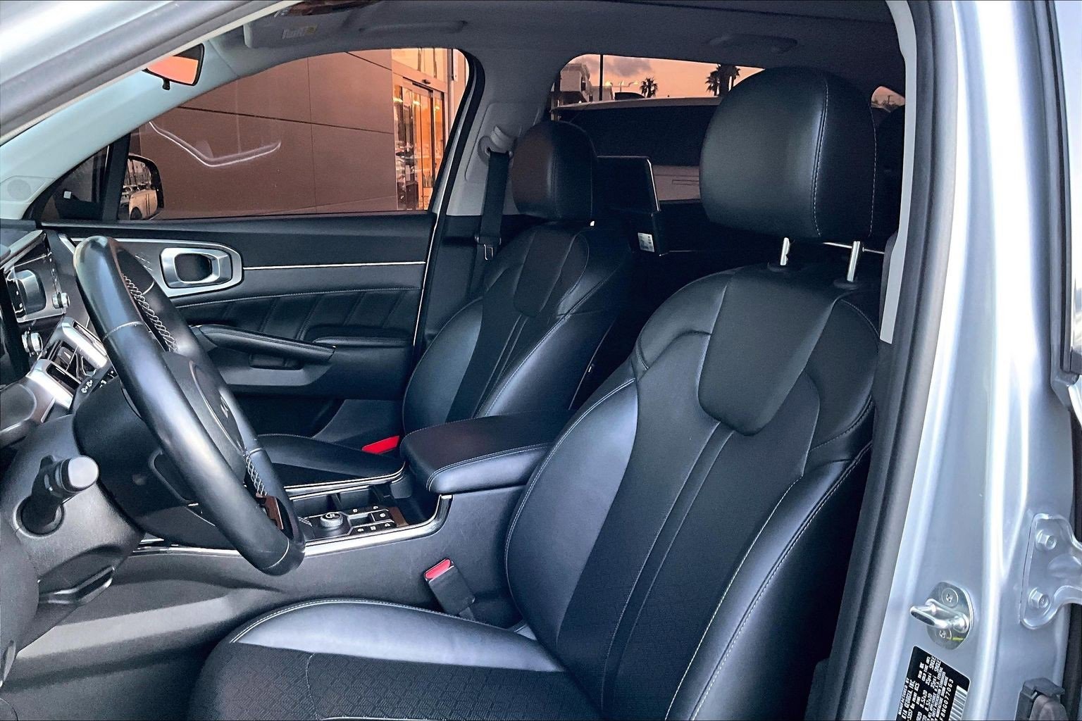 Used 2022 Kia Sorento SX image 25