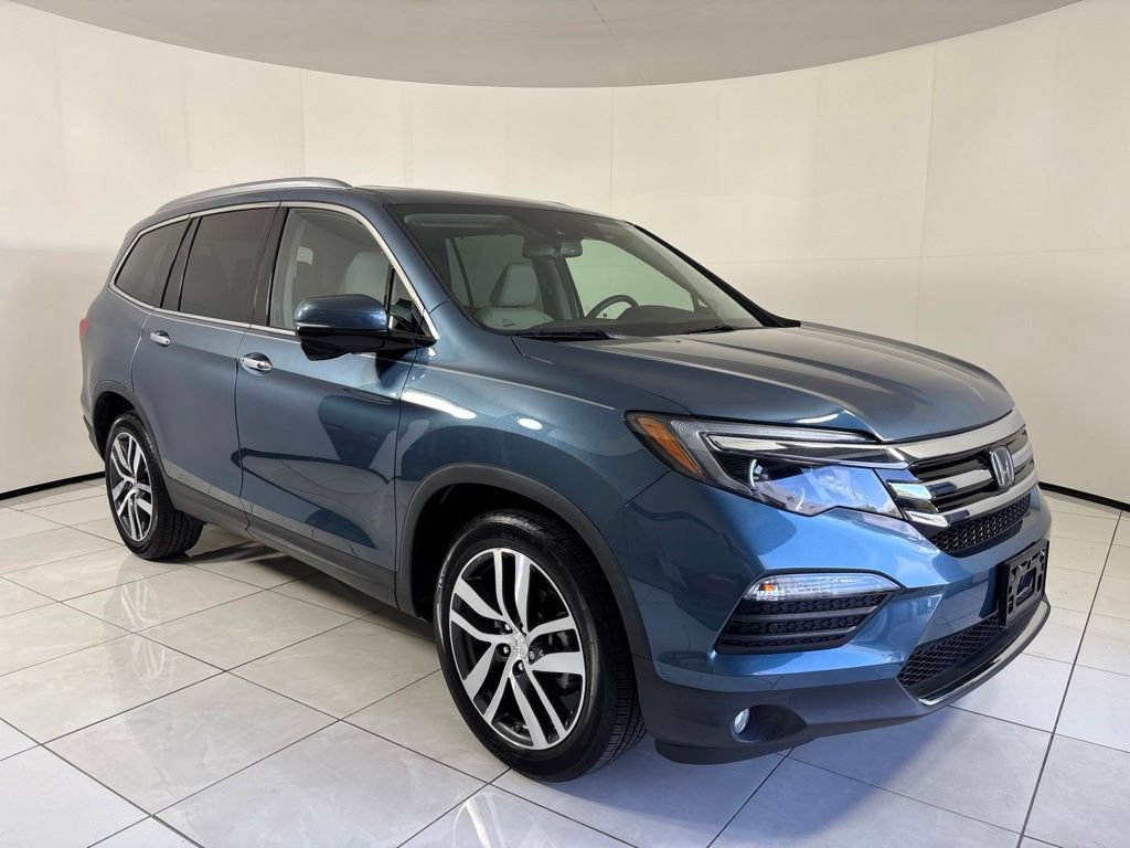 Used 2017 Honda Pilot Touring image 7
