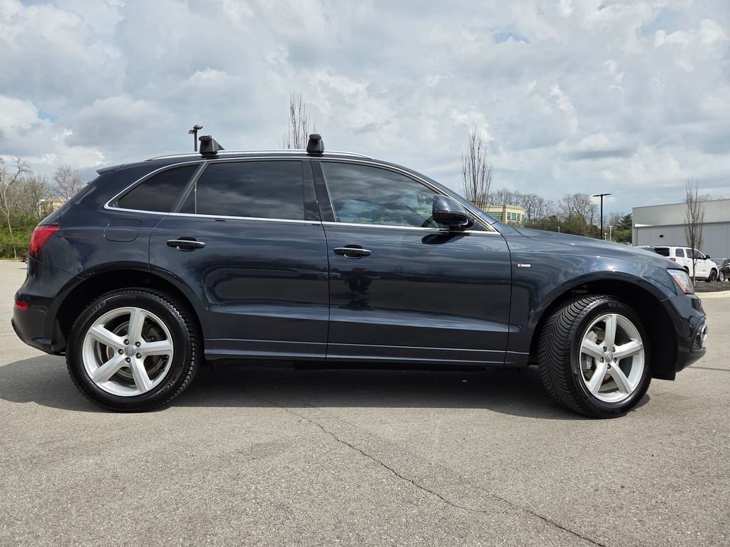 Used 2017 Audi Q5 2.0T Premium Plus w/ Technology Package image 28