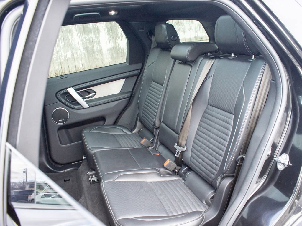 Certified 2024 Land Rover Discovery Sport Dynamic SE AWD/4WD image 35