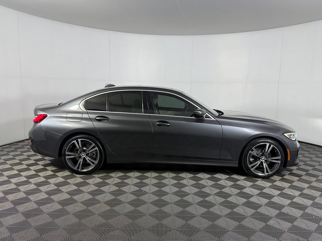 Used 2021 BMW 330i Sedan w/ Convenience Package RWD image 5