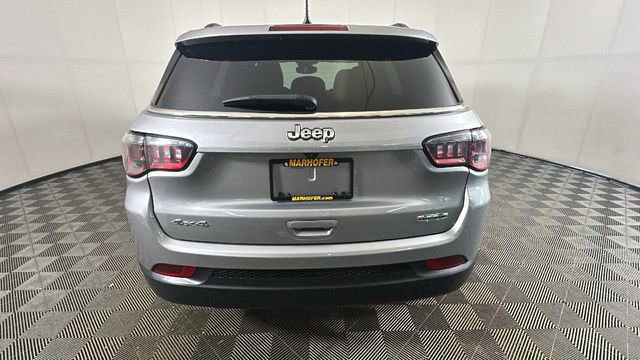 Used 2024 Jeep Compass Latitude AWD/4WD image 3