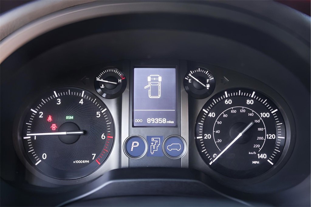 Used 2017 Lexus GX 460 Premium image 11