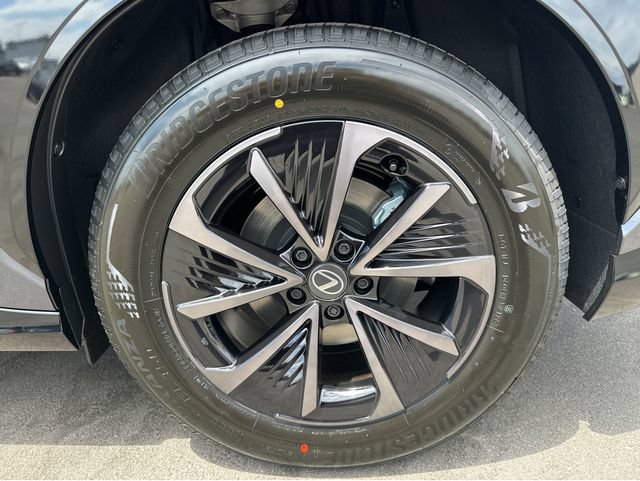 New 2026 Lexus RZ 350e 2WD image 18