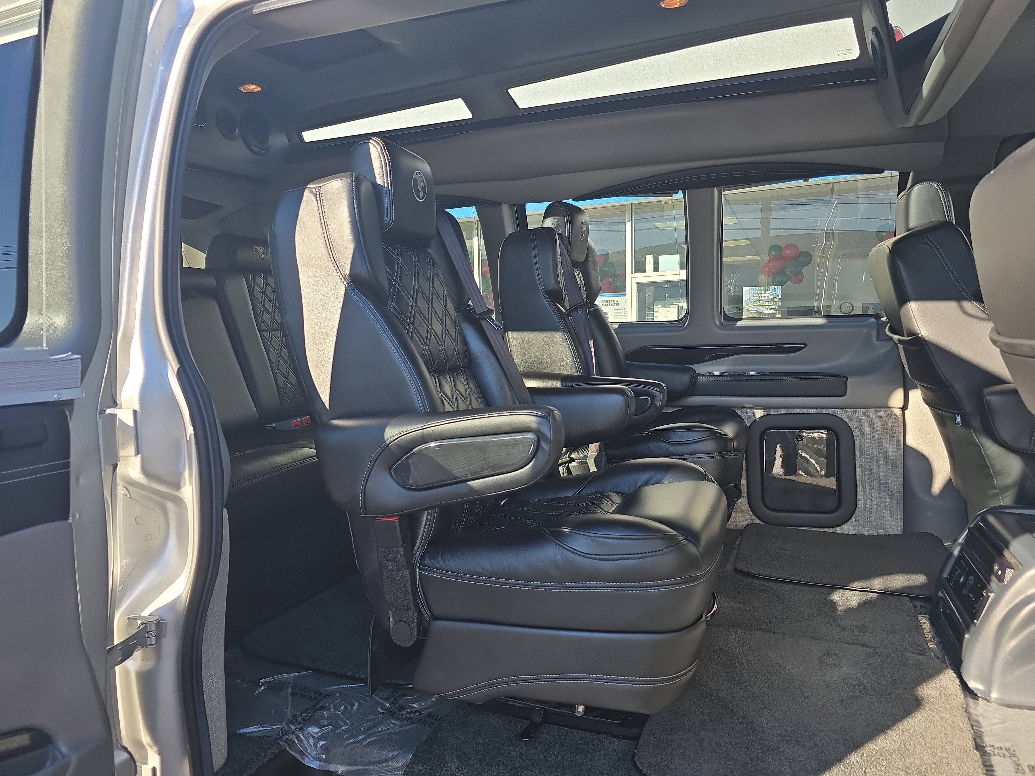 Used 2021 Chevrolet Express 2500 LS w/ Enhanced Convenience Package image 19