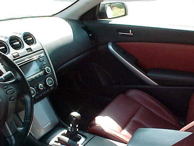 Used 2011 Nissan Altima 3.5 SR FWD image 20