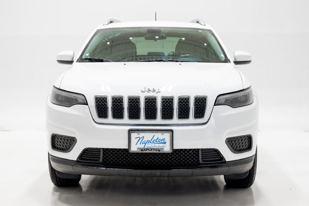 Used 2020 Jeep Cherokee Latitude w/ Cold Weather Group AWD/4WD image 7