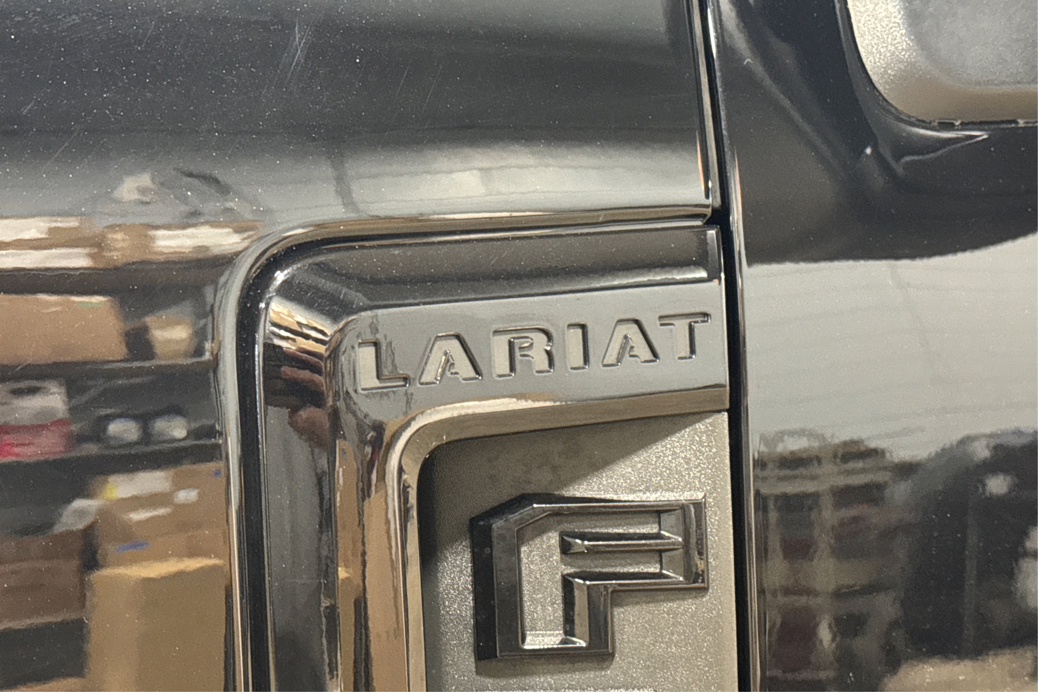 Used 2022 Ford F250 Lariat w/ Black Appearance Package image 15