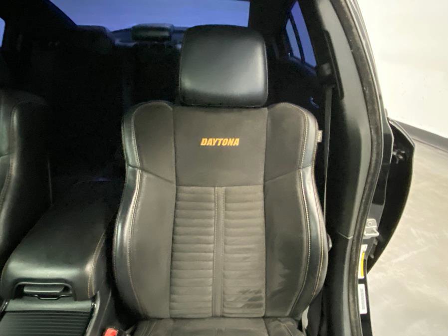 Used 2017 Dodge Charger R/T image 21