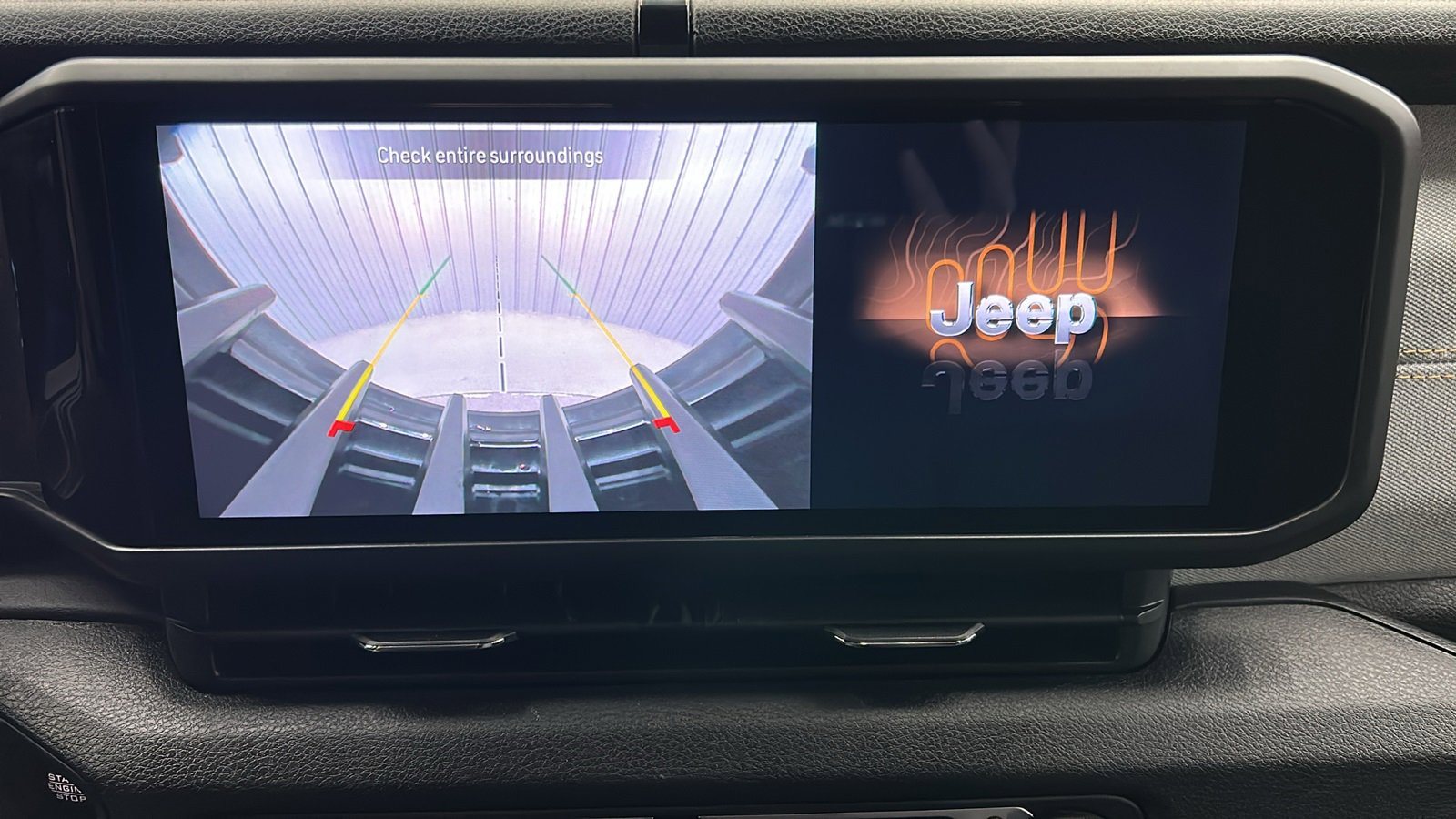 Used 2025 Jeep Wrangler Willys 4xe image 21