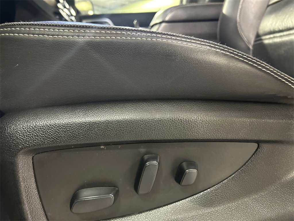 Used 2019 GMC Yukon Denali w/ Denali Ultimate Package image 11