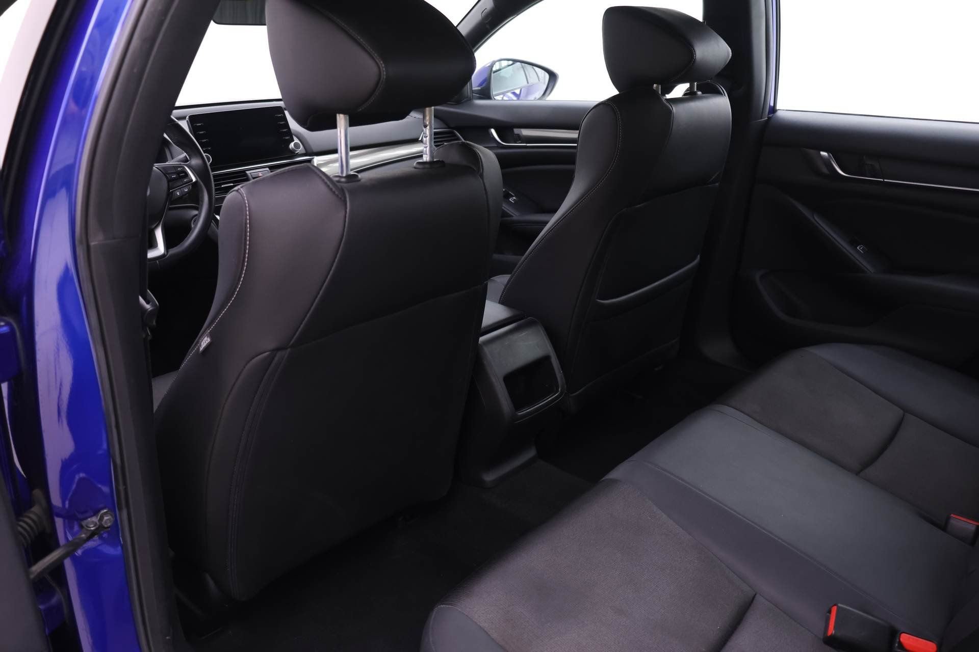 Used 2019 Honda Accord Sport image 11