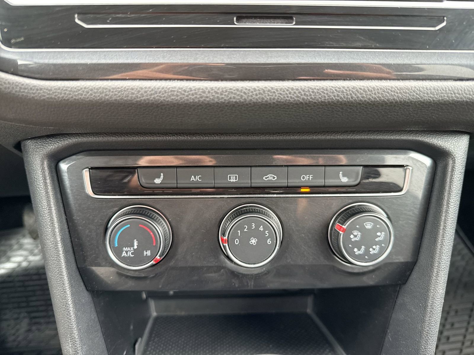 Used 2022 Volkswagen Tiguan S image 20