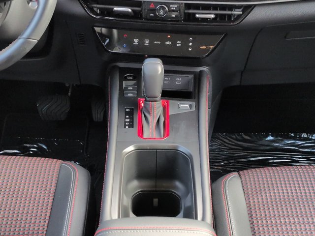 Used 2025 Nissan Kicks SR FWD image 18