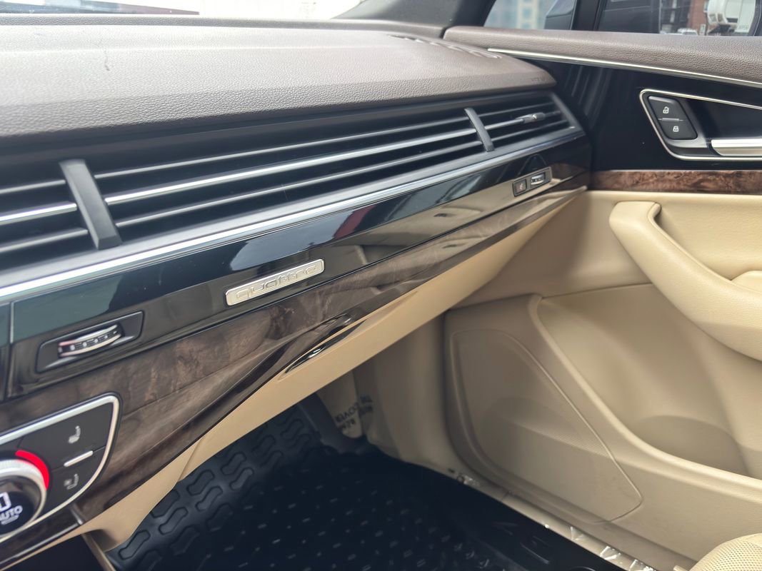 Used 2017 Audi Q7 3.0T Premium Plus image 35