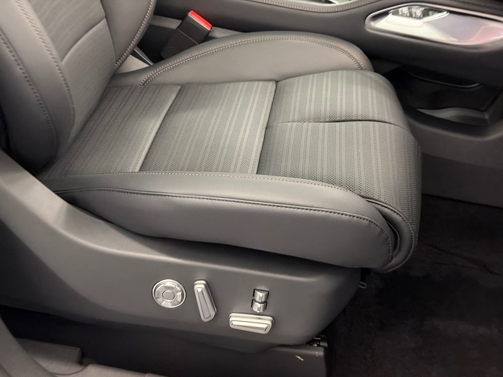 New 2026 Lincoln Nautilus Reserve image 12