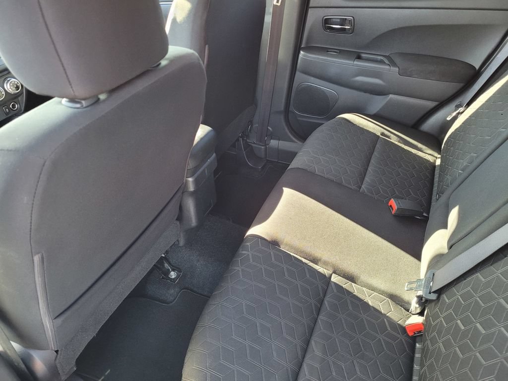 Used 2024 Mitsubishi Outlander Sport ES AWD/4WD image 9
