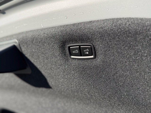 New 2026 Porsche Taycan AWD/4WD image 34