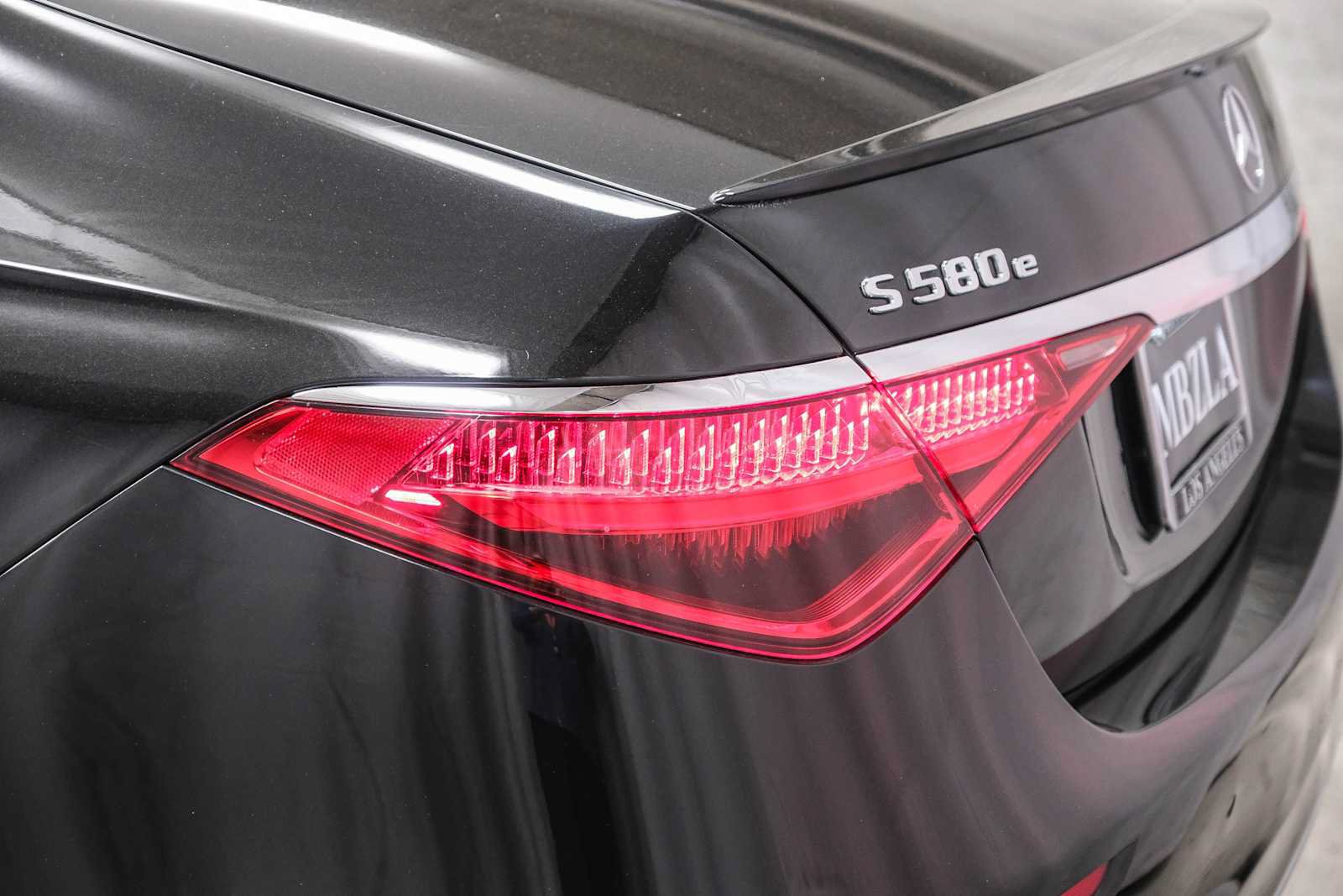 Certified 2023 Mercedes-Benz S 580e 4MATIC Sedan image 7