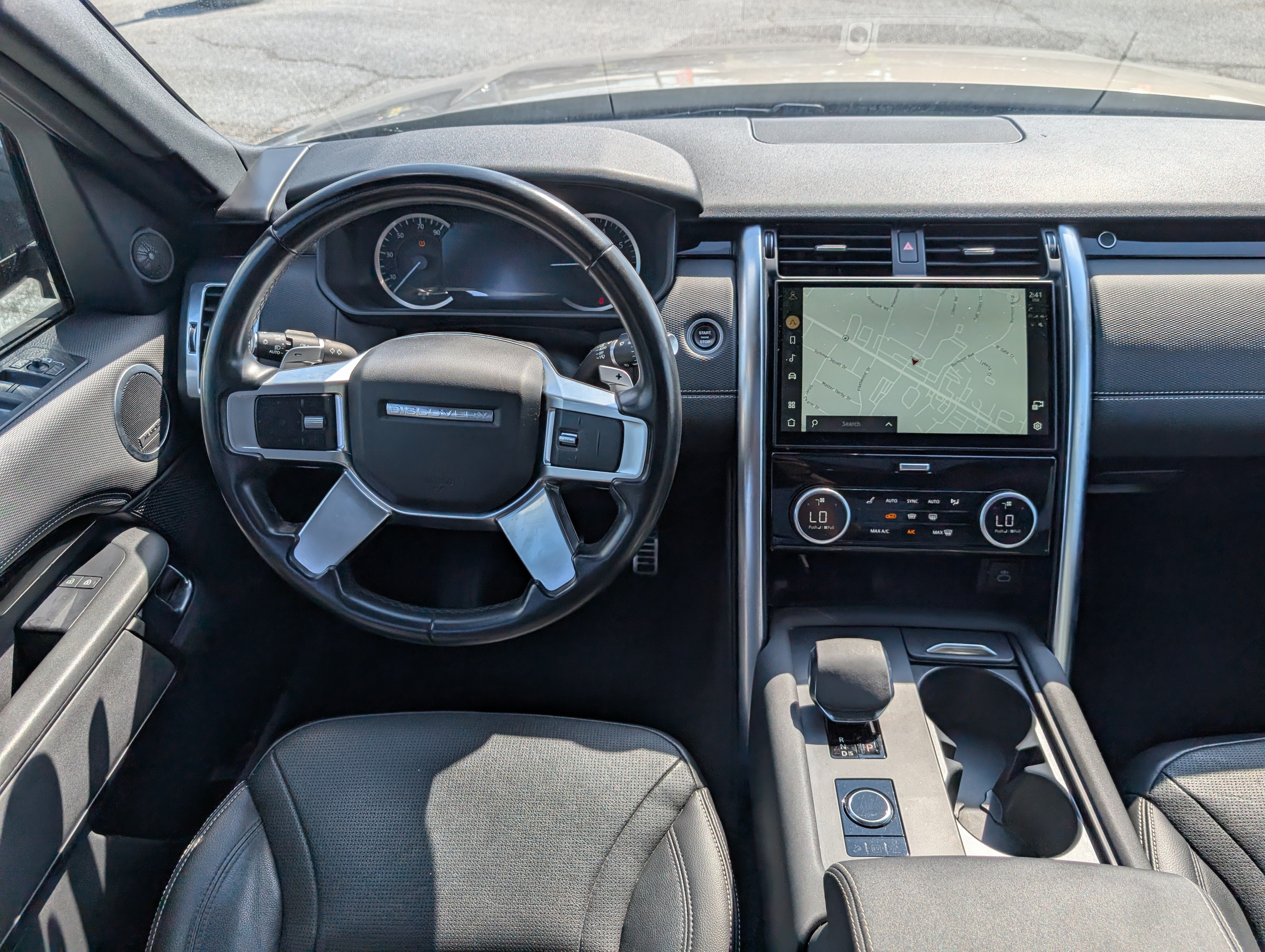 Used 2023 Land Rover Discovery S R-Dynamic AWD/4WD image 17