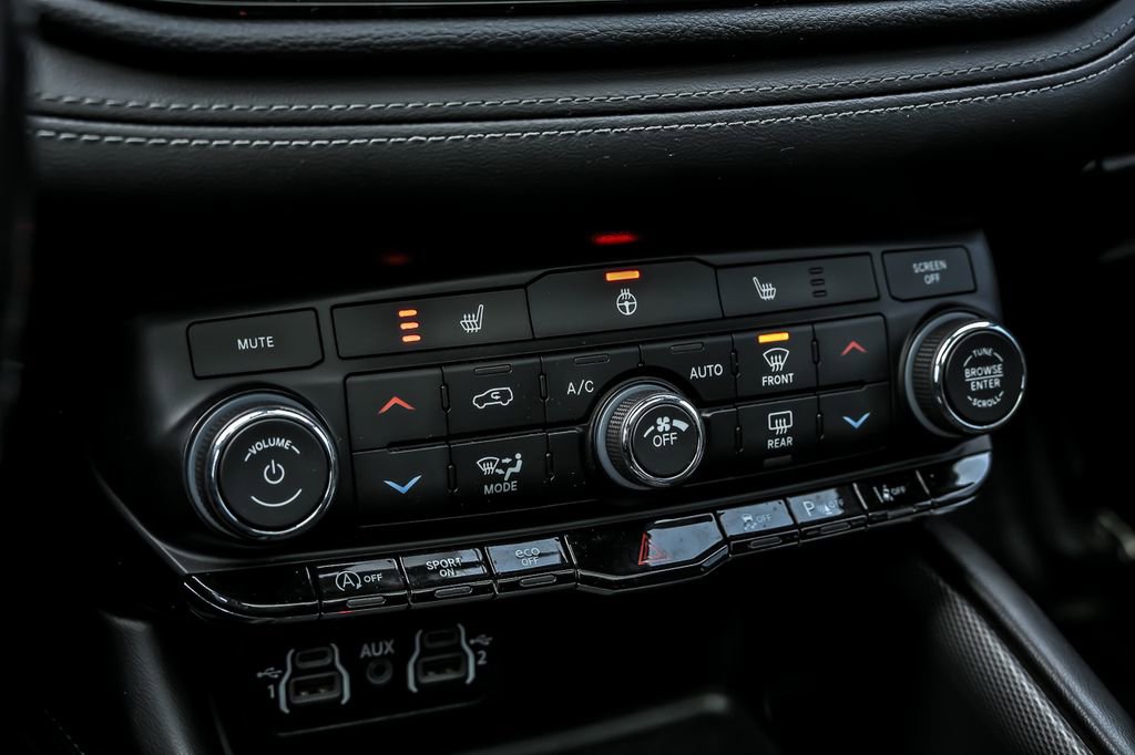 Used 2022 Dodge Durango GT image 24