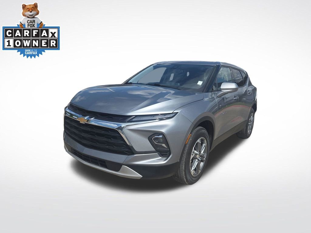 Used 2025 Chevrolet Blazer LT AWD/4WD image 1