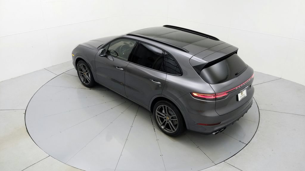 Certified 2023 Porsche Cayenne Turbo AWD/4WD image 22