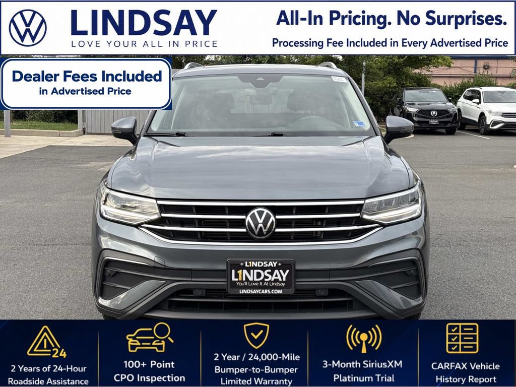 Used 2024 Volkswagen Tiguan SE w/ Panoramic Sunroof Package AWD/4WD image 8