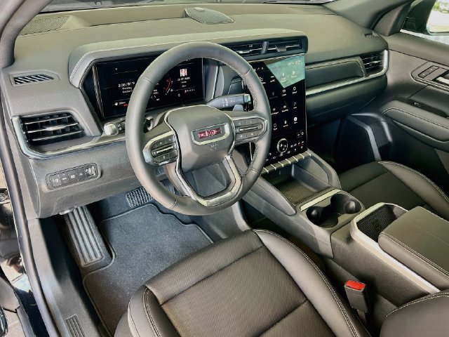 New 2027 GMC Terrain Elevation w/ Elevation Premium Package FWD image 6