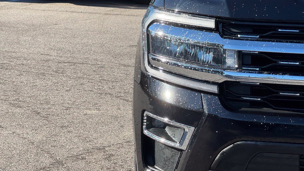 Used 2022 Ford Expedition Limited AWD/4WD image 12
