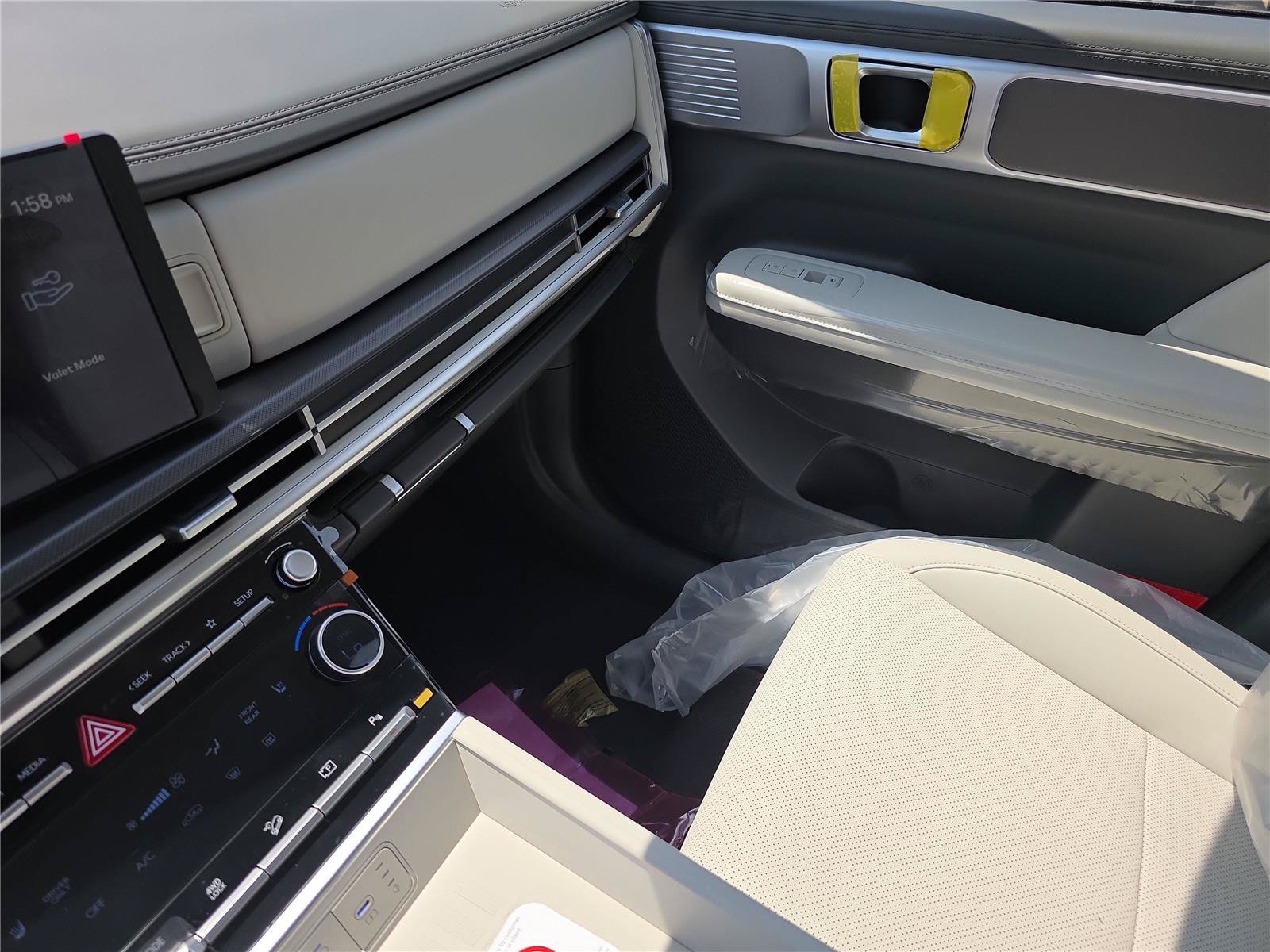 New 2026 Hyundai Santa Fe SEL AWD/4WD image 16