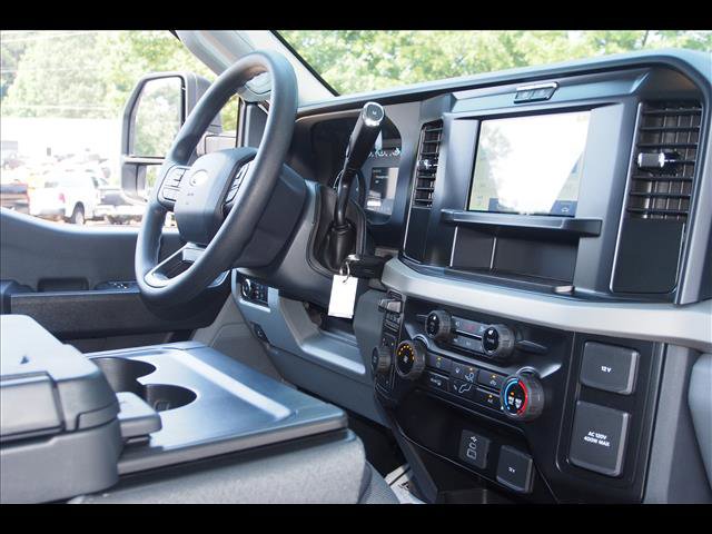 Used 2025 Ford F450 XL w/ 360-Degree Camera Package image 12