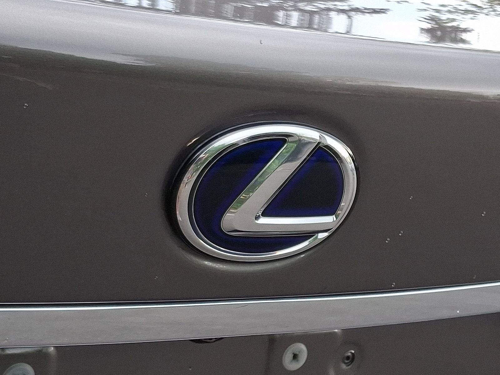 Used 2020 Lexus LS 500h AWD image 29