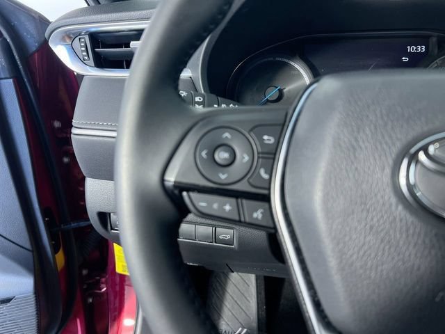 Used 2024 Toyota Venza XLE AWD/4WD image 13