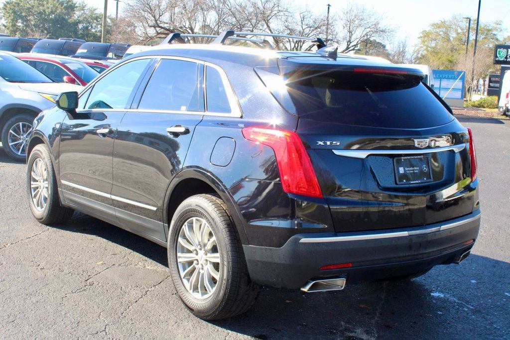 Used 2018 Cadillac XT5 Luxury w/ Driver Awareness Package image 13