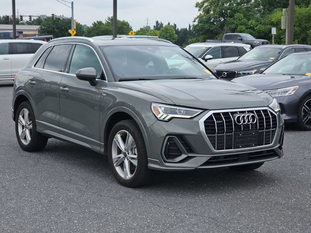 Certified 2023 Audi Q3 2.0T Premium Plus w/ Premium Plus Package AWD/4WD image 1