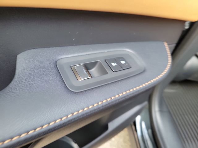 New 2026 Lexus RX 450h AWD image 15