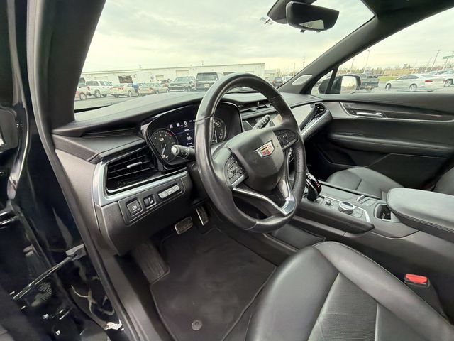 Certified 2024 Cadillac XT6 Sport w/ Technology Package AWD/4WD image 10