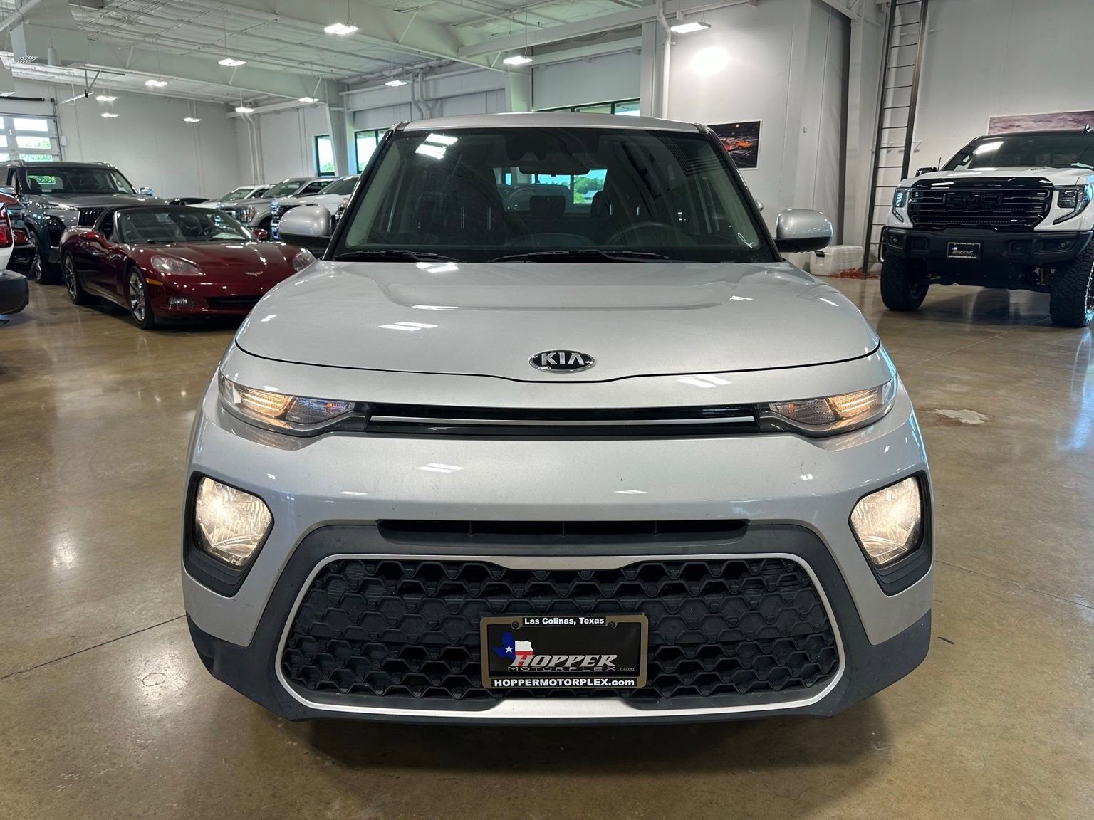 Used 2020 Kia Soul S FWD image 2